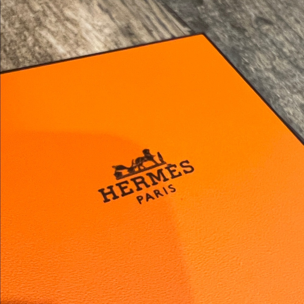 Hermes Gift Storage Box - Picture 12 of 14